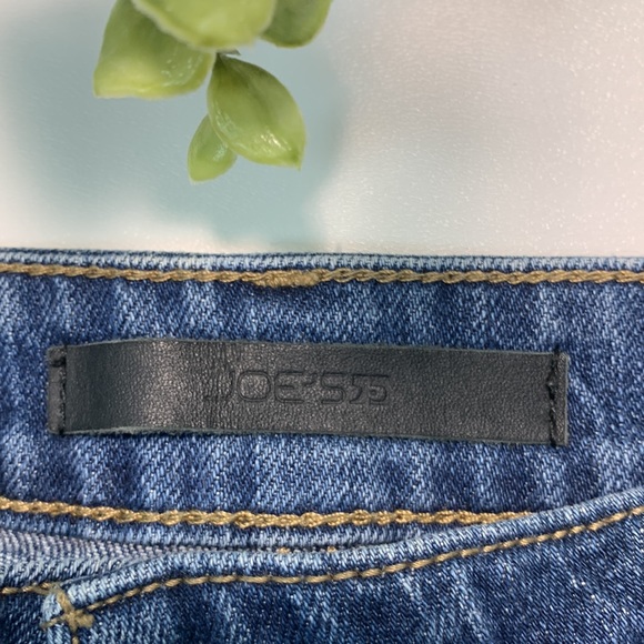 Joe’s Jeans Women’s 5” Mid High Rise Denim Jean Shorts Size 28 - Picture 5 of 14